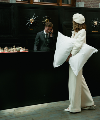 Conservatorium Kussen Dons | 60x90 cm | Conservatorium Hotel Conservatorium Kussen Dons | 60x90 cm | Conservatorium Hotel