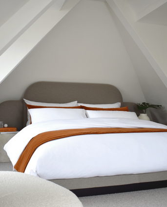 Divan COM (15 cm hoog) Divan COM (15 cm hoog)