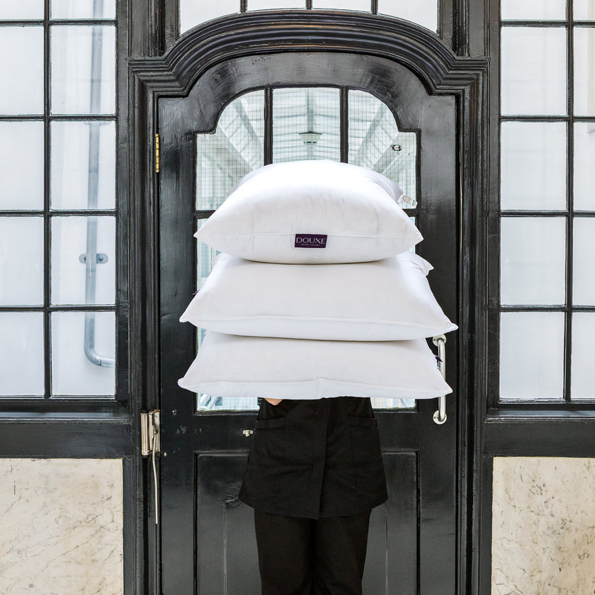 DOUXE Hoofdkussen Dons EXTRA FIRM | Extra Stevig 50x90 cm