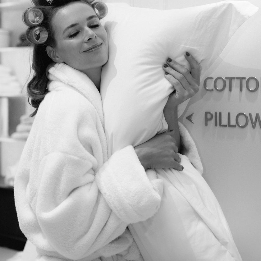 DOUXE Hoofdkussen Dons MEDIUM | Rug / Zijslaper 50x90 cm