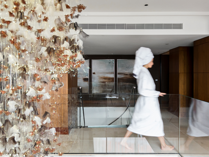 Ervaar de luxe en het comfort van het Okura Signature Bed