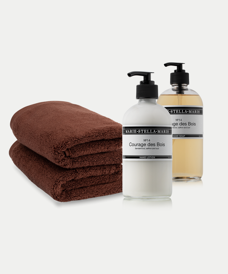 2x Gastendoekje Chestnut + Marie-Stella-Maris Handzeep & Handlotion Courage de Bois
