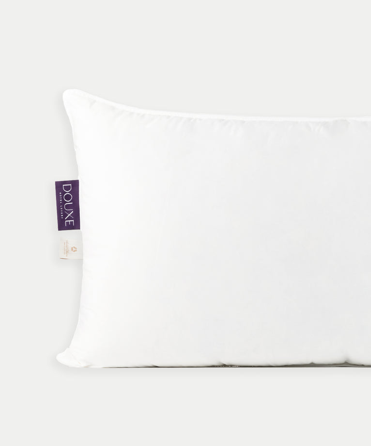 Okura hoofdkussen Microdown 50x90 cm | Okura Amsterdam