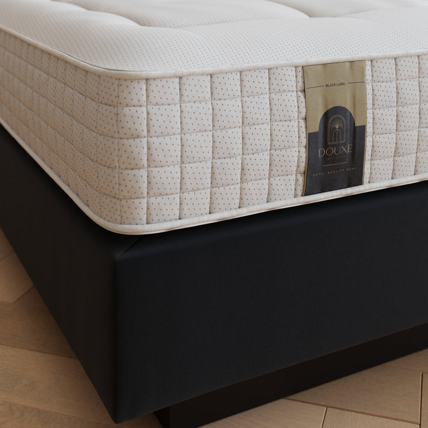 DOUXE Black Label Boxspring + Black Label Matras | Jet Black