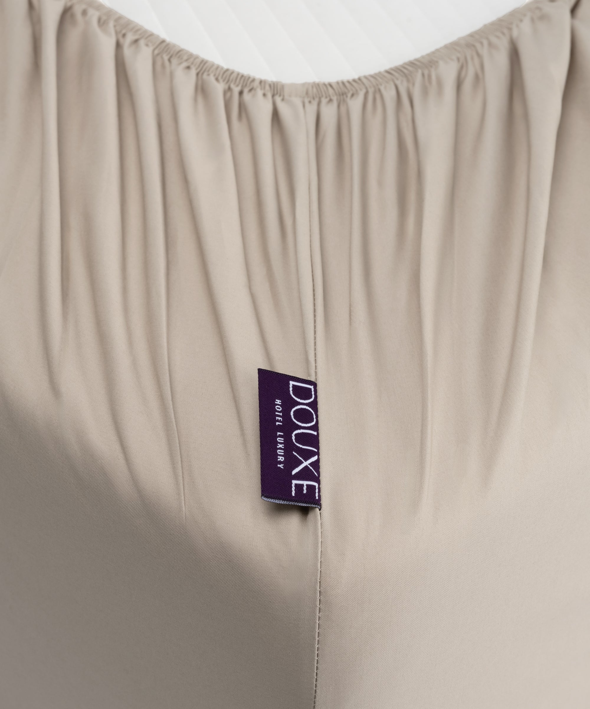 HOMESCAPES Paars Druif Zuiver Egyptisch Katoenen Kingsize Oxford Kussensloop 200 TC 400 Draadtelling Percale Equivalent Kussensloop Pakket van 2 HOMESCAPES Paars Druif Zuiver Egyptisch Katoenen Kingsize Oxford Kussensloop 200 TC 400 Draadtelling Percale Equivalent Kussensloop Pakket van 2