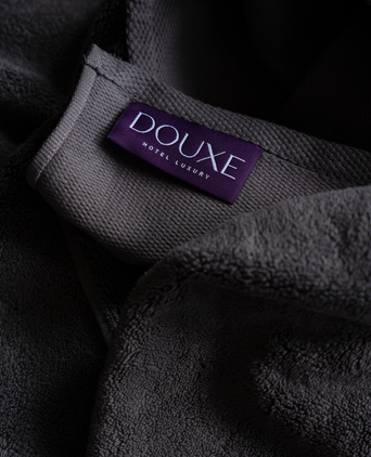 Hotel Handdoeken van DOUXE | Essential Set | Antraciet